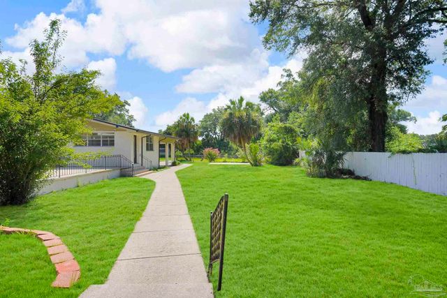 1301 W Lee St, Pensacola, FL 32501