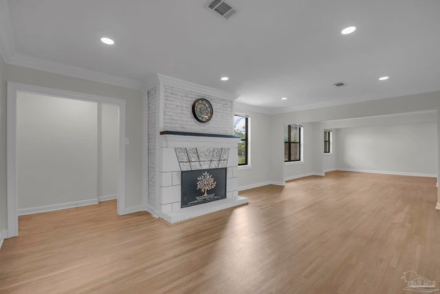 1301 W Lee St, Pensacola, FL 32501