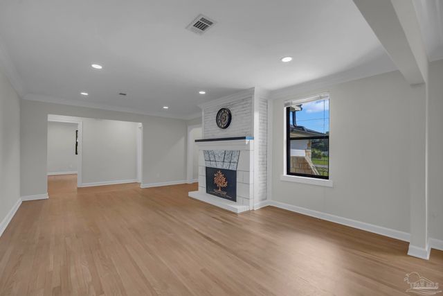 1301 W Lee St, Pensacola, FL 32501