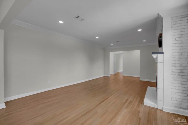 1301 W Lee St, Pensacola, FL 32501