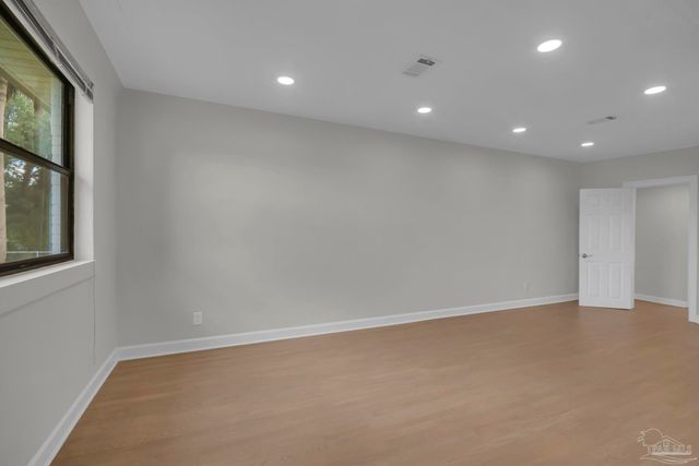 1301 W Lee St, Pensacola, FL 32501