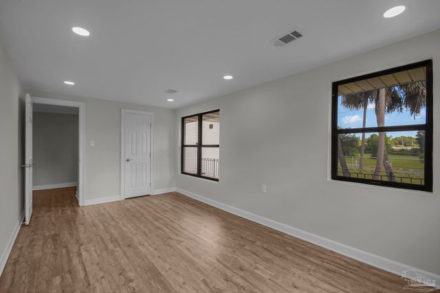 1301 W Lee St, Pensacola, FL 32501