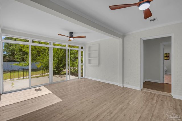 1301 W Lee St, Pensacola, FL 32501