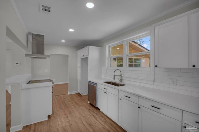 1301 W Lee St, Pensacola, FL 32501