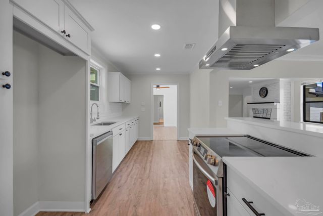 1301 W Lee St, Pensacola, FL 32501