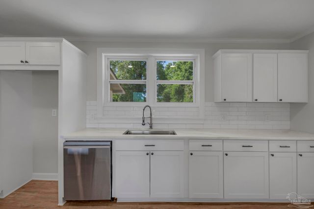 1301 W Lee St, Pensacola, FL 32501