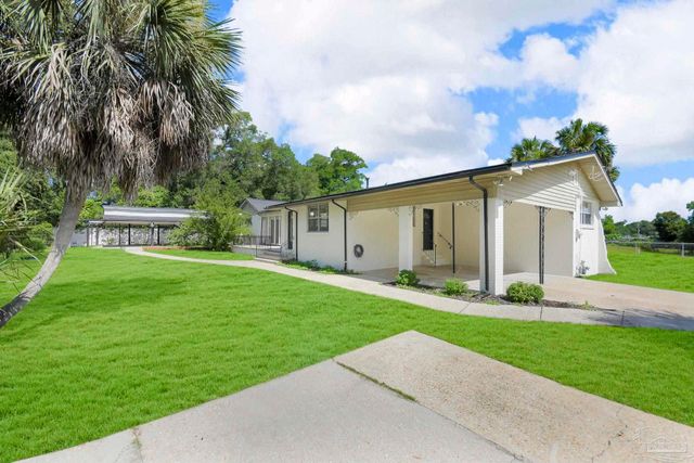 1301 W Lee St, Pensacola, FL 32501