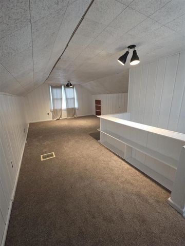 26722 W Chicago, Redford, MI 48239