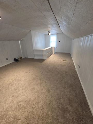 26722 W Chicago, Redford, MI 48239