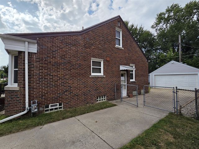 26722 W Chicago, Redford, MI 48239