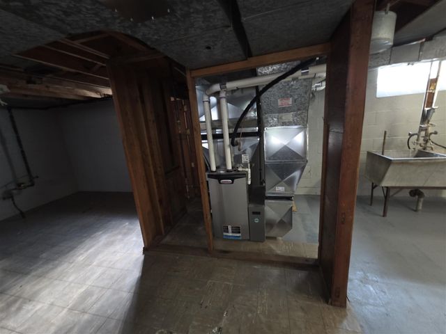 26722 W Chicago, Redford, MI 48239