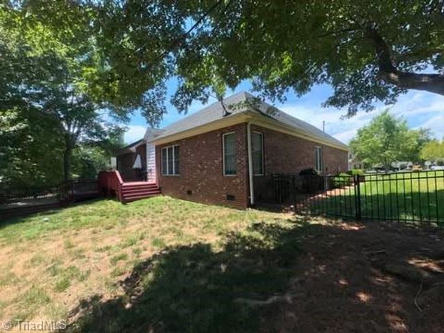 283 Norwood Hills Drive, Winston-salem, NC 27107