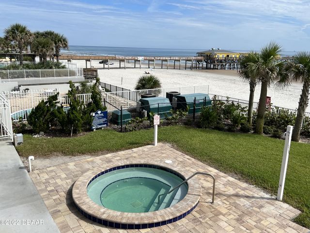 3721 S Atlantic Ave Unit 202, Daytona Beach Shores, FL 32118