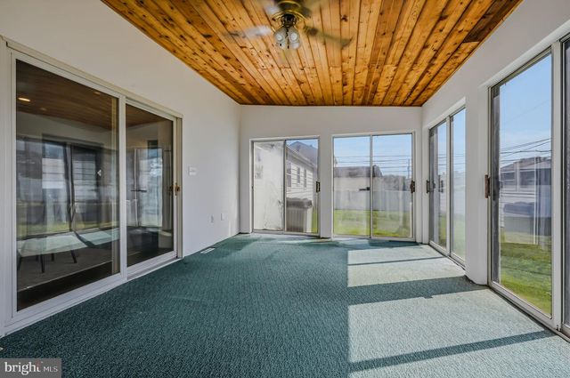 332 E ROOSEVELT AVE, New Castle, DE 19720