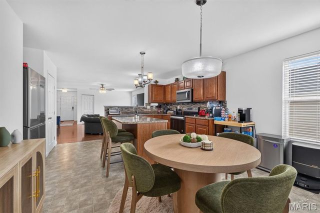522 Rifle Ridge Drive, Wentzville, MO 63385