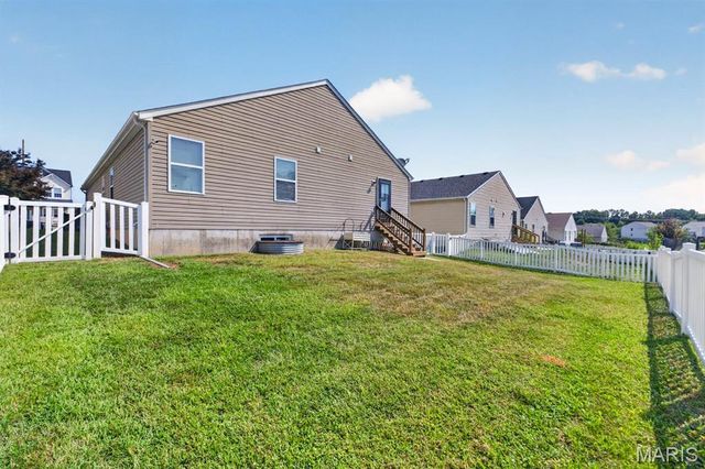 522 Rifle Ridge Drive, Wentzville, MO 63385