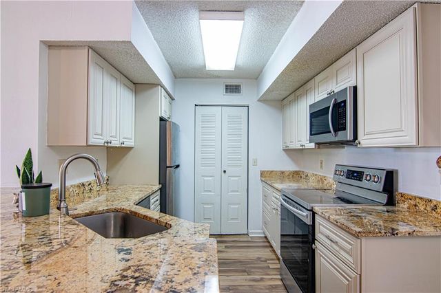 13615 Eagle Ridge DR 1633, Fort Myers, FL 33912