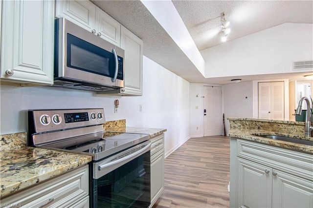 13615 Eagle Ridge DR 1633, Fort Myers, FL 33912