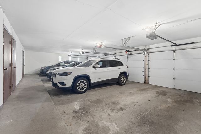 12908 Mill Drive E B2, Palos Park, IL 60464