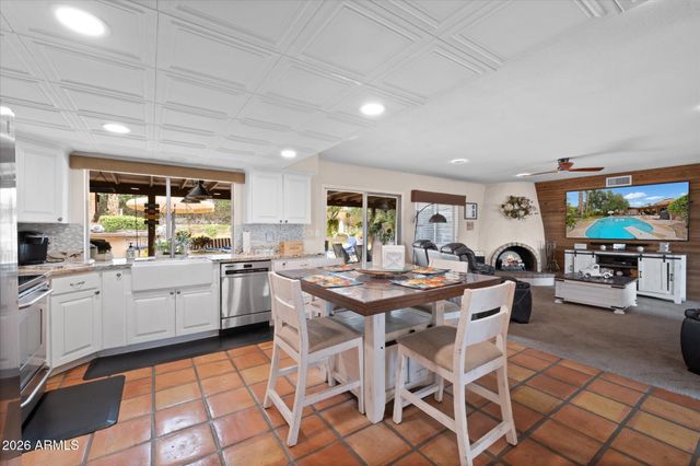 5834 E WALTANN Lane, Scottsdale, AZ 85254