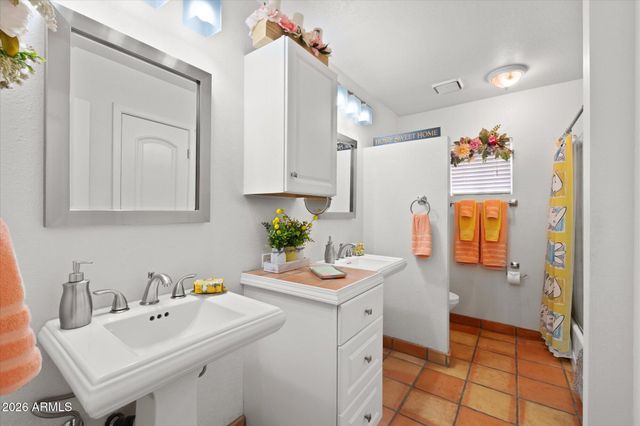 5834 E WALTANN Lane, Scottsdale, AZ 85254