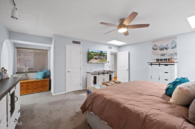 5834 E WALTANN Lane, Scottsdale, AZ 85254
