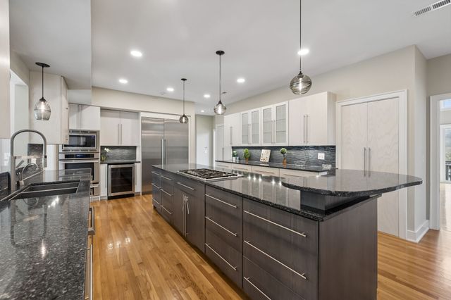 2025 Lynnwood Dr, Franklin, TN 37069