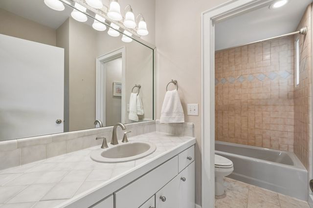 2025 Lynnwood Dr, Franklin, TN 37069