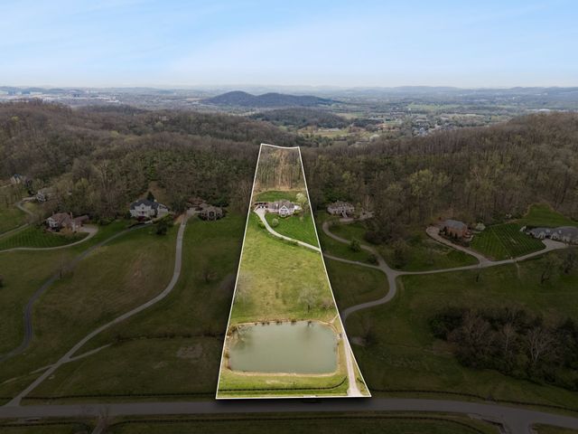 2025 Lynnwood Dr, Franklin, TN 37069