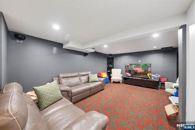 20 Wilcox Street, Dumont, NJ 07628