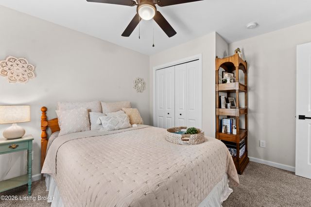 6910 Nicolas Farms Ct, Louisville, KY 40229
