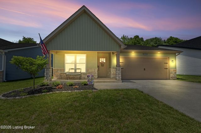 6910 Nicolas Farms Ct, Louisville, KY 40229