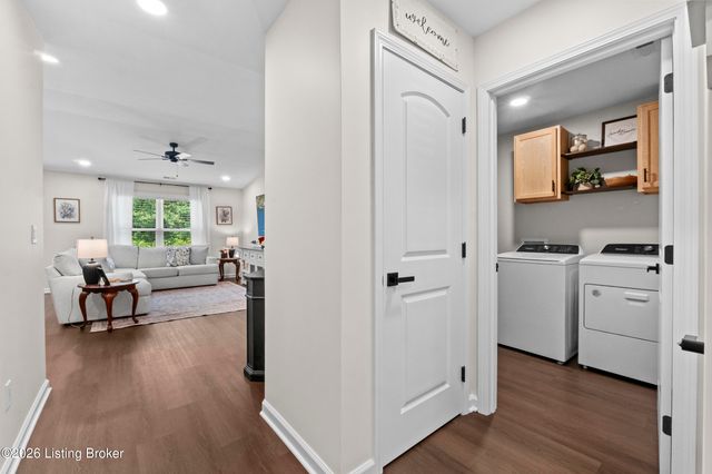 6910 Nicolas Farms Ct, Louisville, KY 40229