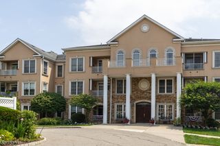 1111 Clinton Ln 111, Rockaway Twp., NJ 07866