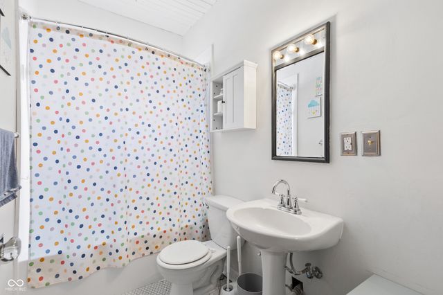 410 Euclid Avenue, Greenwood, IN 46142