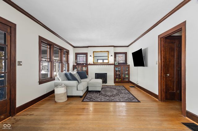 410 Euclid Avenue, Greenwood, IN 46142