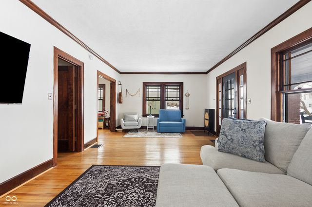 410 Euclid Avenue, Greenwood, IN 46142