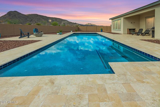 5700 N 202nd Lane, Litchfield Park, AZ 85340