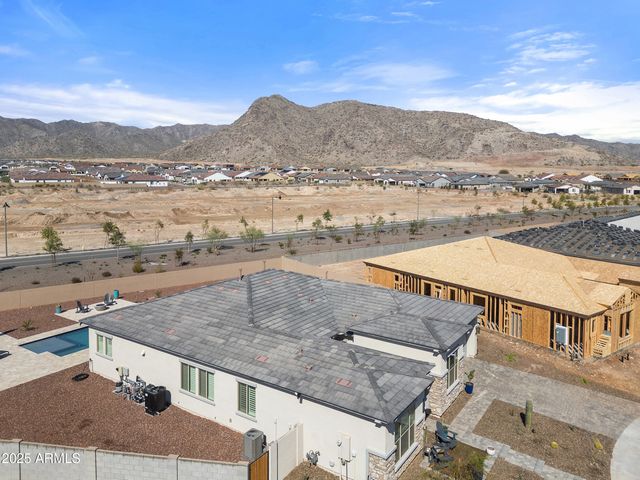 5700 N 202nd Lane, Litchfield Park, AZ 85340