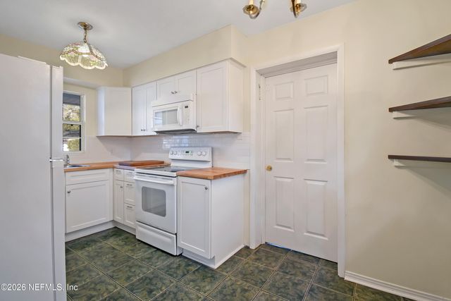 1064 HIBISCUS Street, St. Augustine, FL 32084