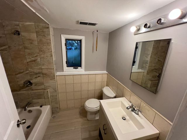 4048 Halite Lane, Eagan, MN 55122