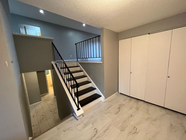 4048 Halite Lane, Eagan, MN 55122