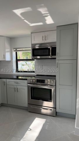 305 NE 58th Ter 0, Miami, FL 33137