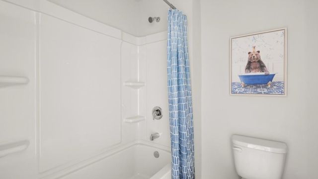 1046 Lost Creek Parkway, Dallas, GA 30132