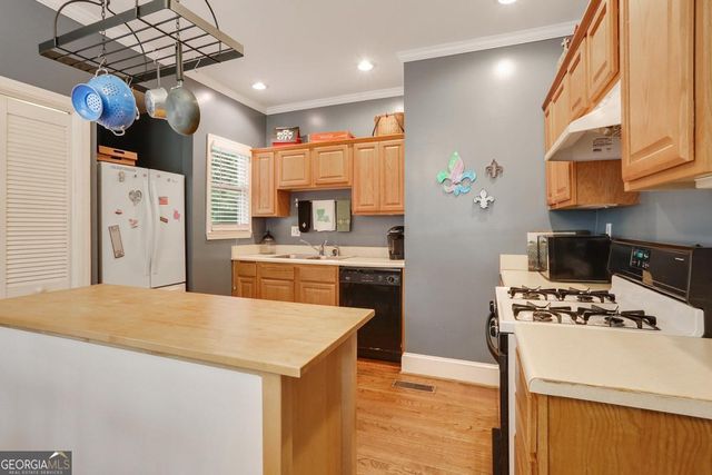 2690 Tupelo Street SE, Atlanta, GA 30317