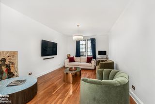 512 KAPPOCK Street # 2J, New York City, NY 10463