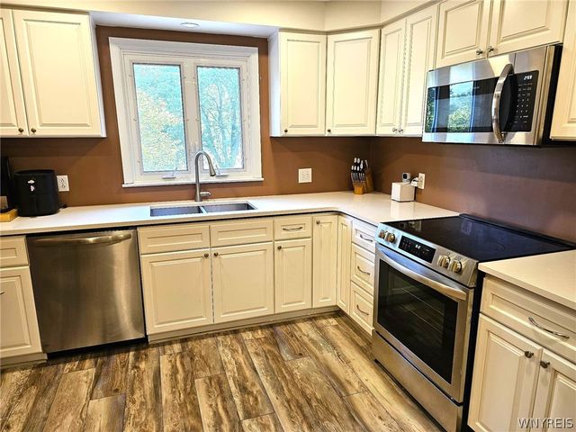 1041 Reserve Road 7, West Seneca, NY 14224