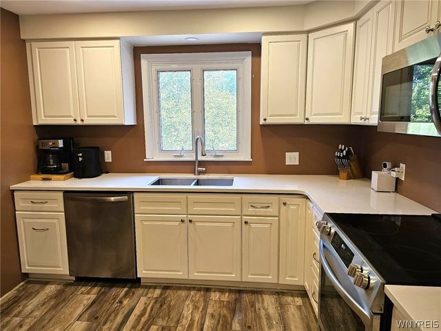 1041 Reserve Road 7, West Seneca, NY 14224