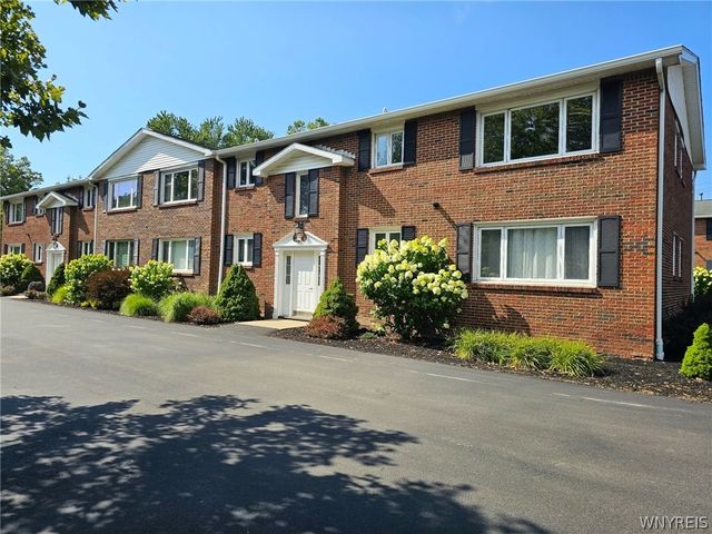 1041 Reserve Road 7, West Seneca, NY 14224