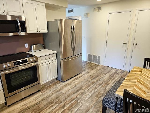 1041 Reserve Road 7, West Seneca, NY 14224